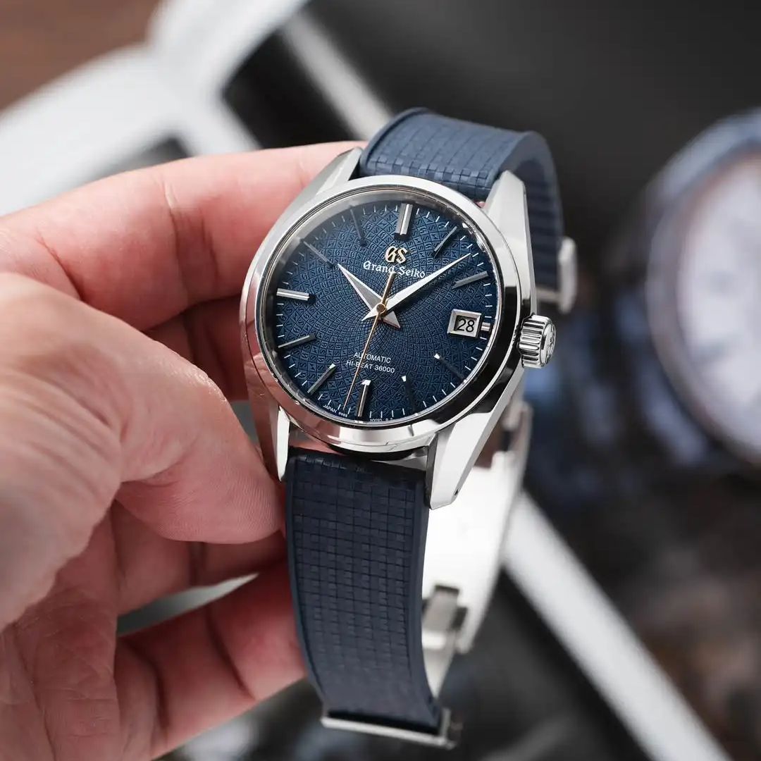 For Grand Seiko Omega SpeedMas - огляд і ціна Cartier Watch Ballon Bleu